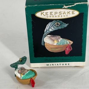 Baby's 1st Christmas 1995 Hallmark Keepsake Mouse in Nutshell Ornament